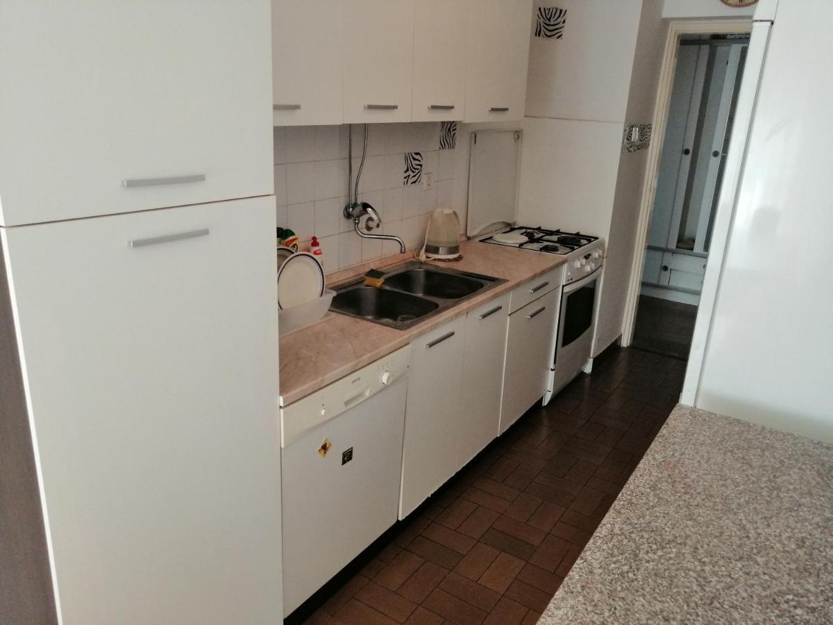 5 Apartment *